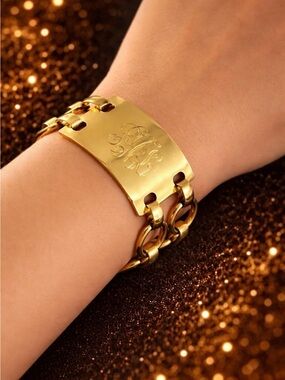 Vintage 80 Monet Gold-Tone Engraved ID Link Bracelet women's bracelet
